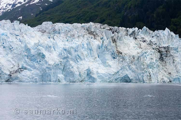 De Meares Glacier in Alaska van dichtbij