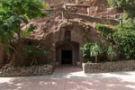 Buiten de grotten kerk van Guayadeque - Wandelen bij Guayadeque - Gran Canaria - Canarische Eilanden - Spanje