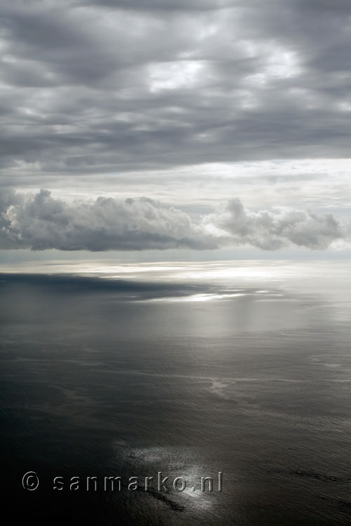 Vanaf de kust van La Palma uitzicht over de Atlantische Oceaan