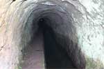 Een lange tunnel in de Levada das Rabaças - Wandelen bij Folhadal, Levada do Norte en Levada das Rabaças - Madeira - Portugal