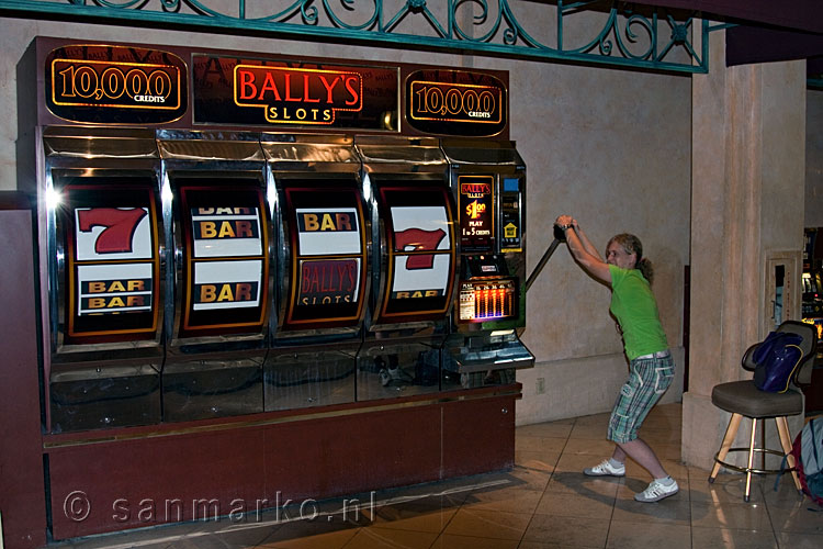 De grootste Slot Machine die we hebben gezien in Bally's Casino