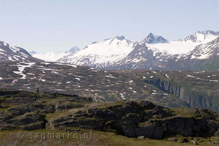 Op de terugweg hebben we mooi weer op de Thompson Pass