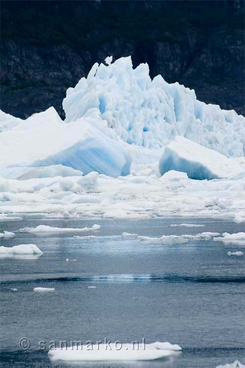 Sommige ijsbergen in Alaska zijn best groot