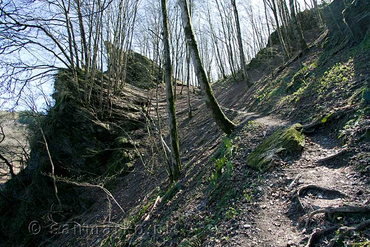 Het laatste steile stuk na een slecht wandelpad op weg naar een uitzichtpunt