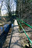 Aan het begin van de wandeling steken we een beekje over met een brug bij Erezée