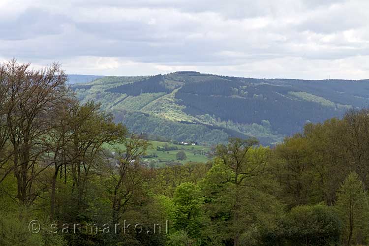 Vanaf het wandelpad een mooi uitzicht over de Ardennen bij Francorchamps