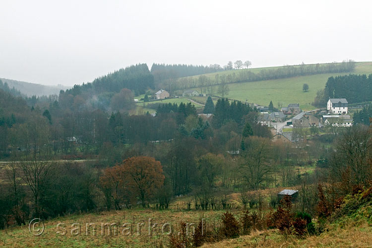 Vanaf de kerk in Gembes uitzicht over de Ardennen in België