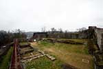 De ruïnes van het Kasteel van Herbeumont in de Ardennen in België