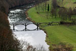 De brug over de Semois bij Frahan in de Ardennen in België