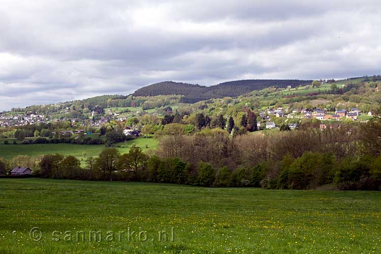 Uitzicht op Stavelot vanaf de Forellen route in België