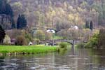 Vanaf de promenade bij Laforêt uitzicht op de brug bij Vresse-sur-Semois