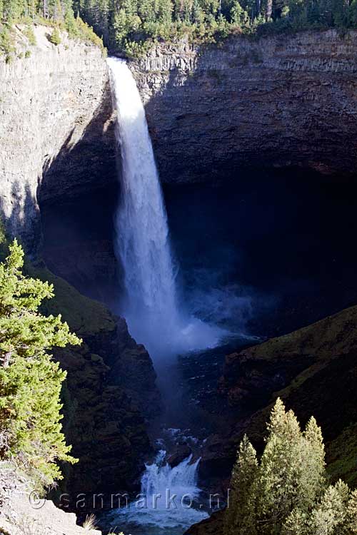 De populaire Helmcken Falls in Wells Gray Provincial Park