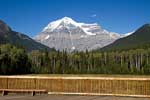 Mount Robson vanaf het bezoekerscentrum tussen Clearwater en Jasper