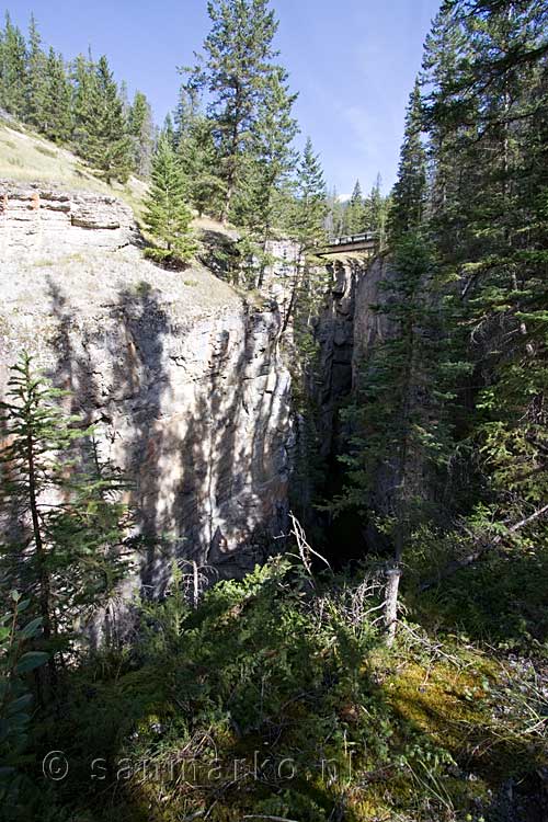 De tweede brug over Maligne Canyon in Jasper National Park