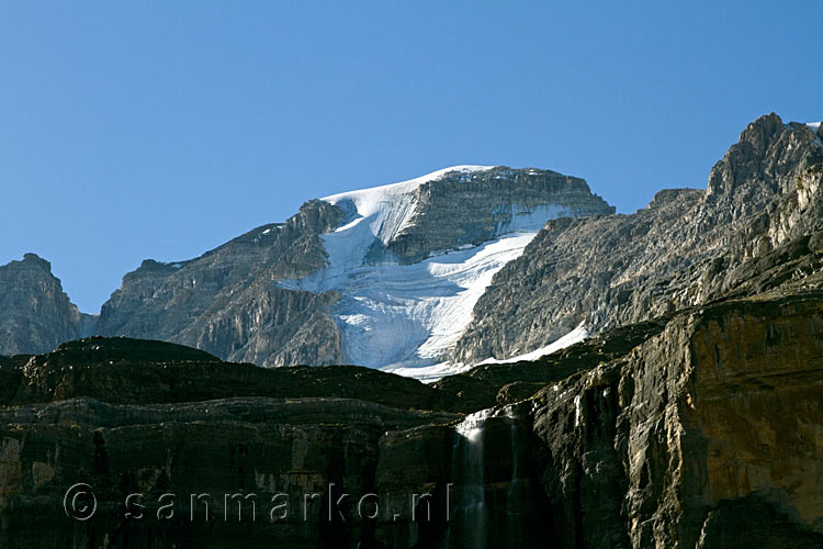 De Stanley Glacier gezien vanaf het wandelpad in Kootenay National Park