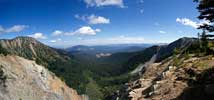 Panorama Manning Provincial Park vanaf the Heather Trail in Canada