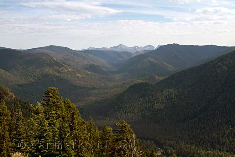 Het uitzicht vanaf Cascade Lookout over Manning Provincial Park