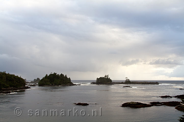 De eilanden voor de kust van het Pacific Rim National Park in Canada