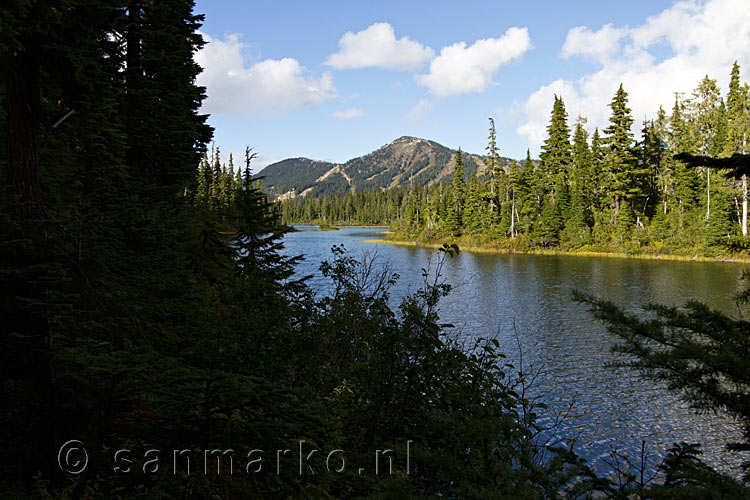 Battleship Lake in de Paradise Meadows op Vancouver Island