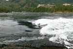 Favoriete kanoplek tijdens hoogtij in de Sechelt Inlet in de Sunshine Coast