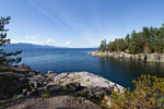 Vanaf Smuggler Cove het uitzicht op Vancouver Island in Canada