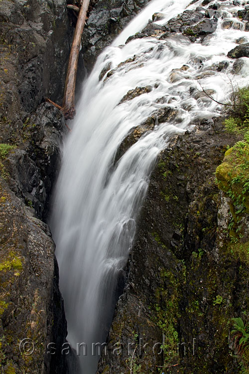 De Englishman River Falls bij Parkville op Vancouver Island in Canada