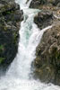 Een close up van de Little Qualicum Falls op Vancouver Island