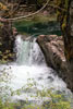 Eén van de vele leuke kleine stroomversnellingen in de Little Qualicum River