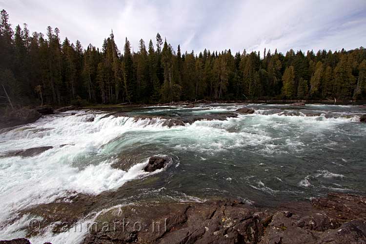 Marcus Falls in de Clearwater River in Wells Gray Provincial Park