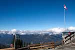 Het uitzicht vanaf de Blackcomb Mountain over de bergen rondom Whistler