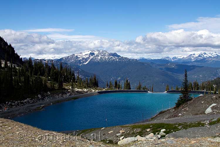 Een stuwmeer bij de Peak 2 Peak liftstation op de Whistler Mountain