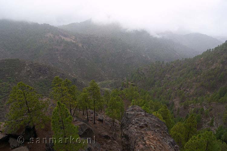 Een  mooi uitzicht vanaf een mirador bij Mogán op Gran Canaria