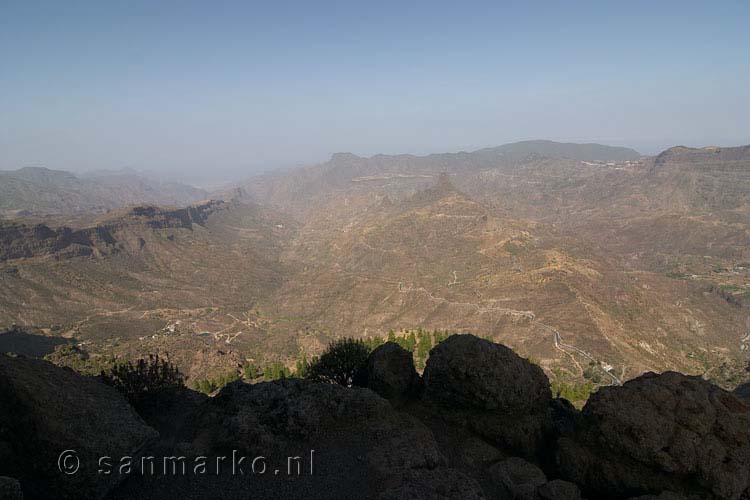 Tijdens de wandeling bij Roque Nublo het uitzicht over Gran Canaria