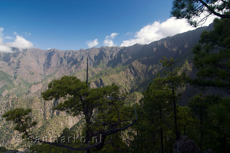 De Caldera de Taburiente vanaf het uitzichtspunt bij La Cumbrecita