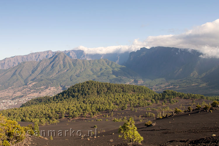 Uitzicht op de krater Caldera de Taburiente op La Palma