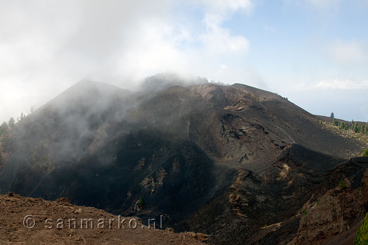 Montaña del Fraile gezien vanaf de Ruta de los Volcanes op La Palma