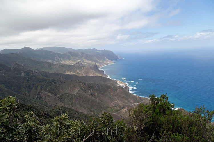 Vanaf Cabeza del Tejo het uitzicht over de noordkust van Tenerife