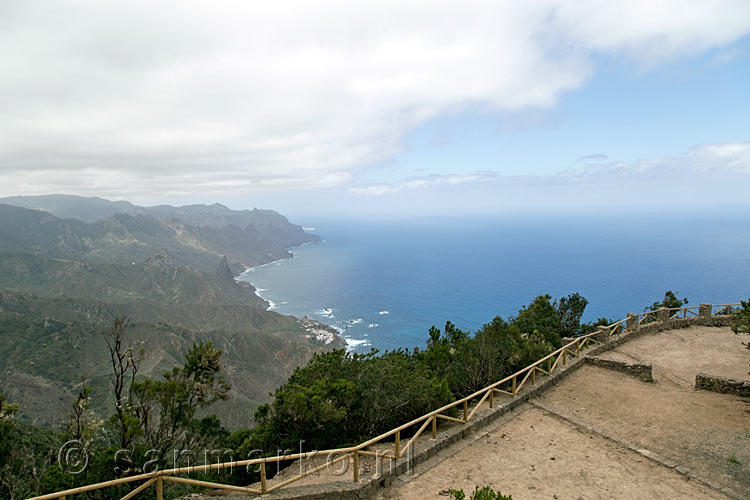 Het uitzichtpunt Cabexa del Tejo en het schitterende uitzicht over Tenerife