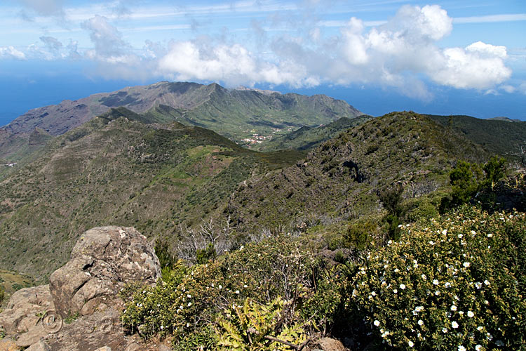 Vanaf de Cruz de Gala adembenemend uitzicht over het noordwesten van Tenerife