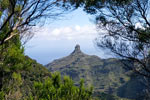 Mooi uitzicht op Roque de Taborno vanaf de wandeling bij Cruz del Carmen in het Anaga gebergte