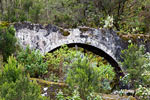 Een oude waterbrug langs het wandelpad van de Ruta del Aqua op Tenerife