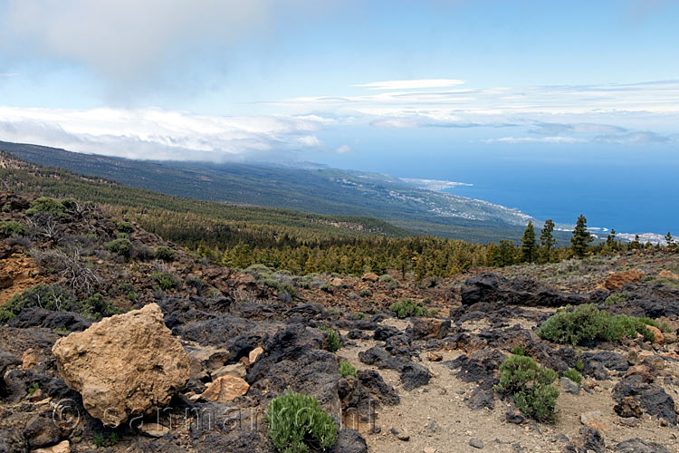 Vanaf La Fortaleza uitzicht over de zuidkust van Tenerife