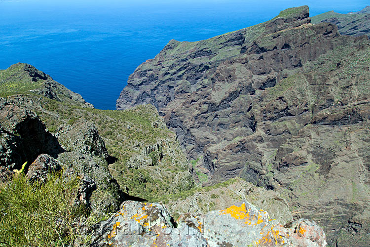 Uitzicht op Roque de la Fortaleza gezien vanaf Roque de La Cabezaca bij het dal van Masca op Tenerife
