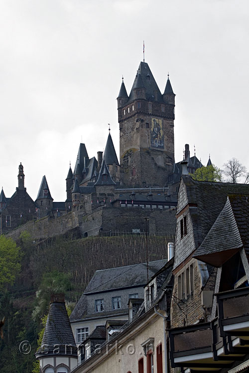 Reichsburg Cochem vanaf het centrum van Cochem aan de Moezel