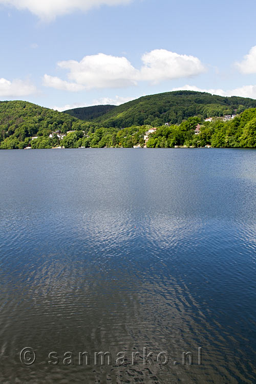 Stausee Obermaubach in de Eifel bij Nideggen