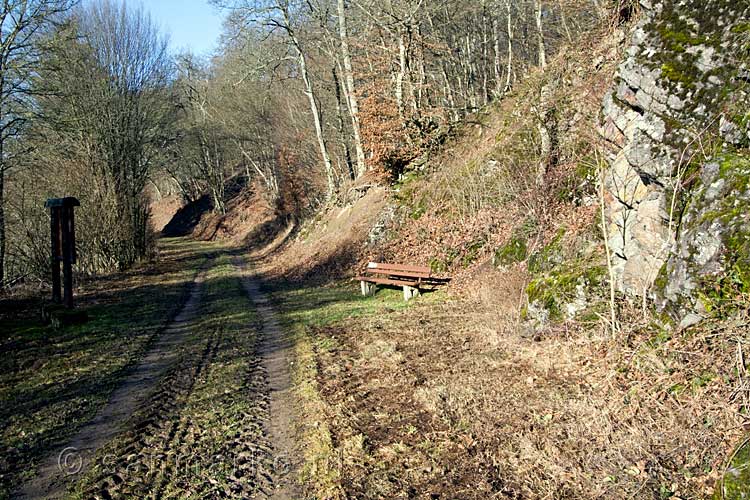 Zichtbare vulkanische resten bij Nohn in de Eifel in Duitsland