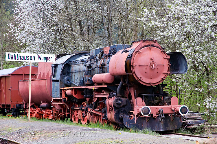 Een oude locomotief in Dahlhausen in Nordrhein-Westfalen
