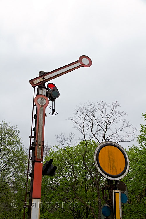 Seinen langs het spoor bij Dahlhausen