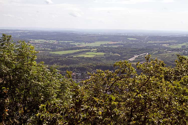 Nog een mooi uitzicht vanaf het wandelpad in het Siebengebirge in Duitsland