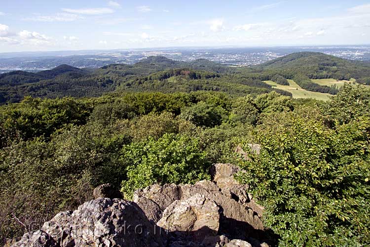 De bergen van het Siebengebirge tijdens onze wandeling bij Bonn